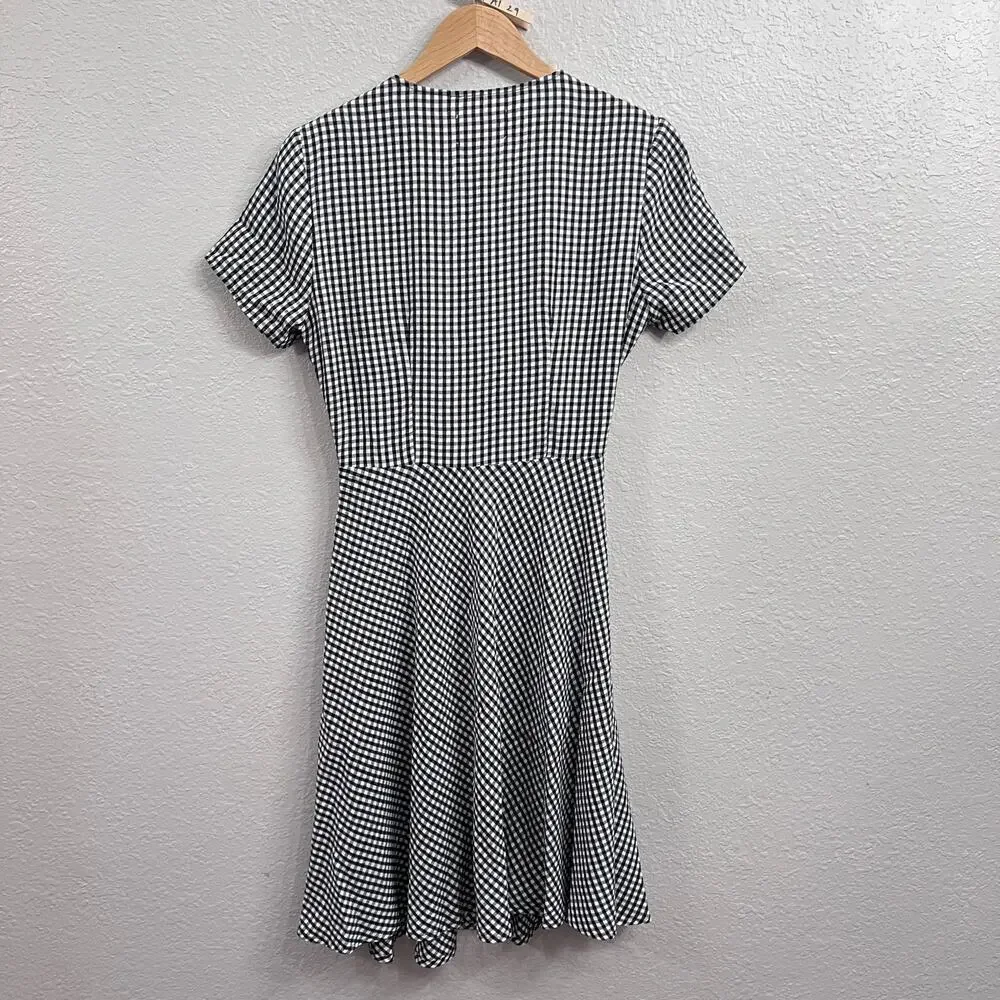 NEW SOLID AND STRIPED BLACK WHITE GINGHAM PRINT CUTOUT KNEE LENGTH DRESS MEDIUM